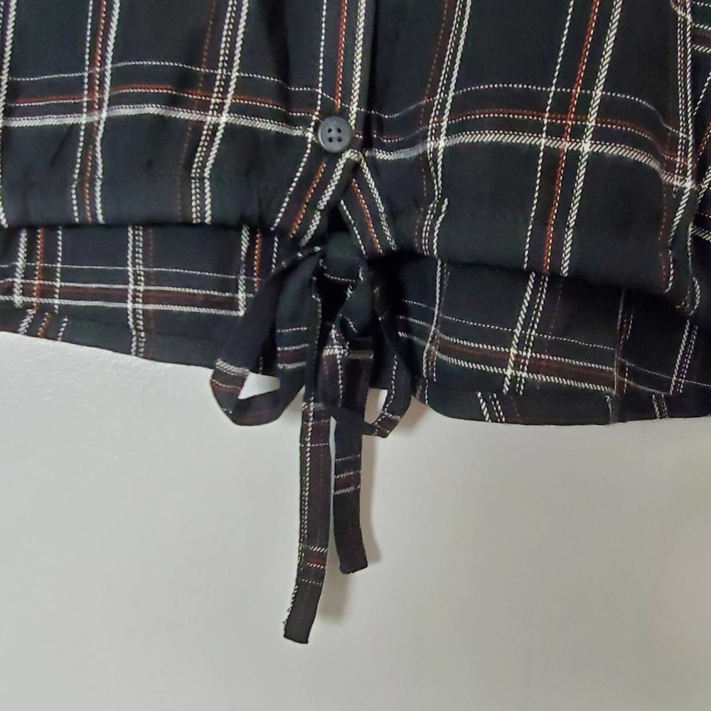 Sanctuary | NWT Plaid knot front top - Picture 3 of 6